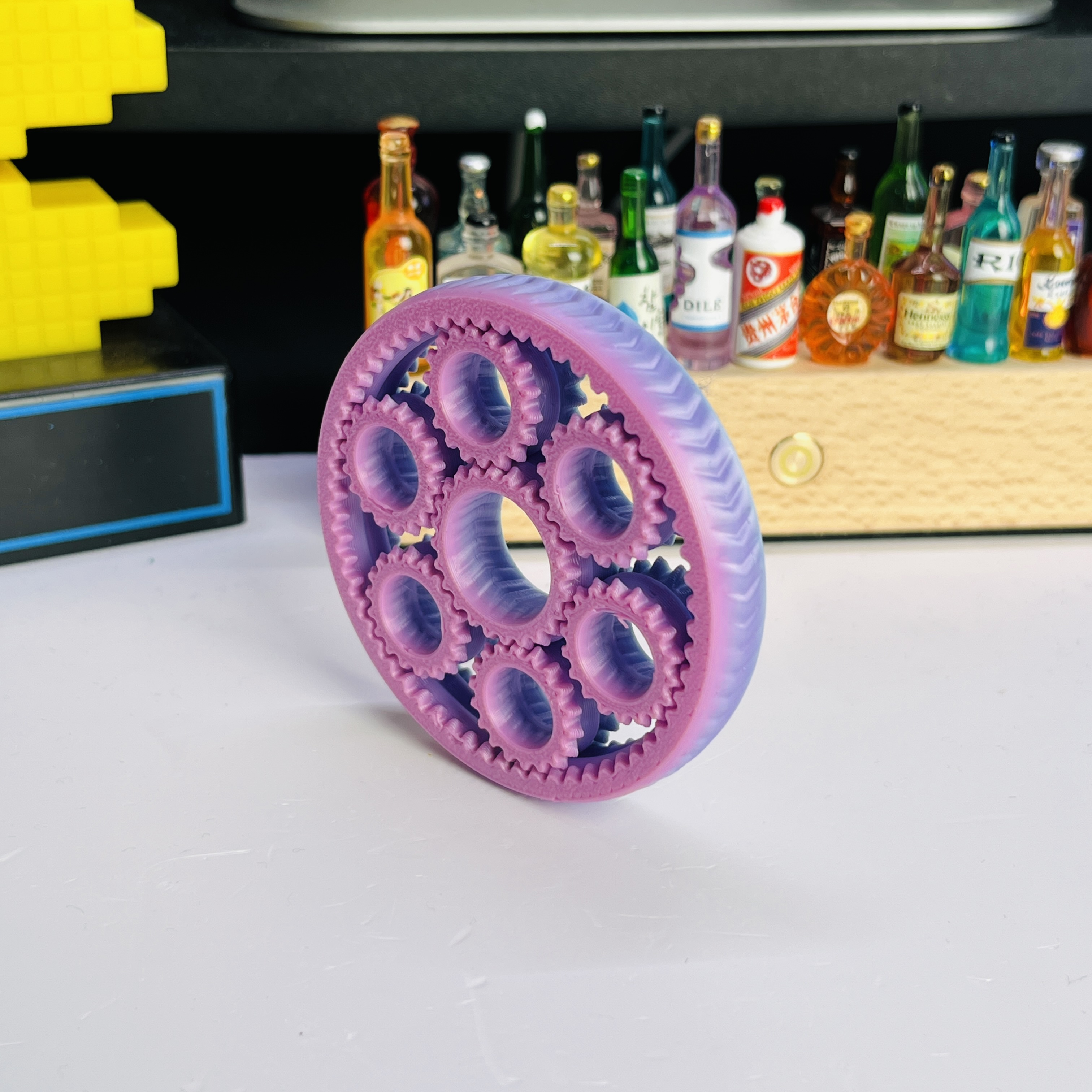 3D Printing Gears - 3D Printed Six-Gear Finger Spinner, Trendy